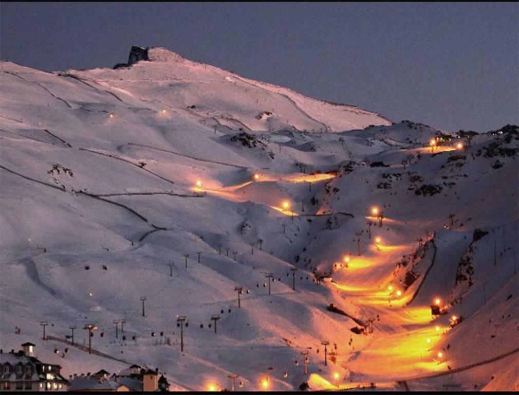 Apartamento Edificio Serraneu. Sierra Nevada. Granada Exteriör bild